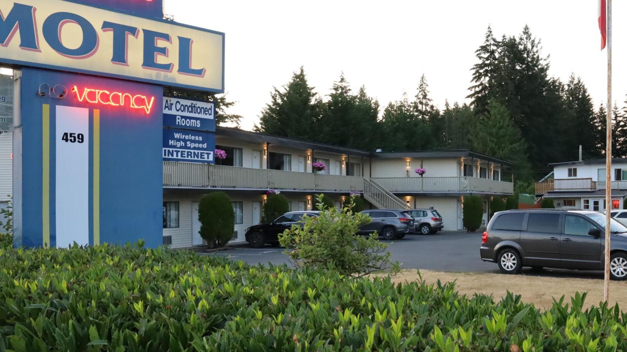 Skylite Motel Parksville Exterior foto