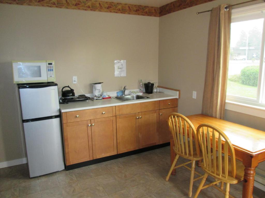 Skylite Motel Parksville Cameră foto