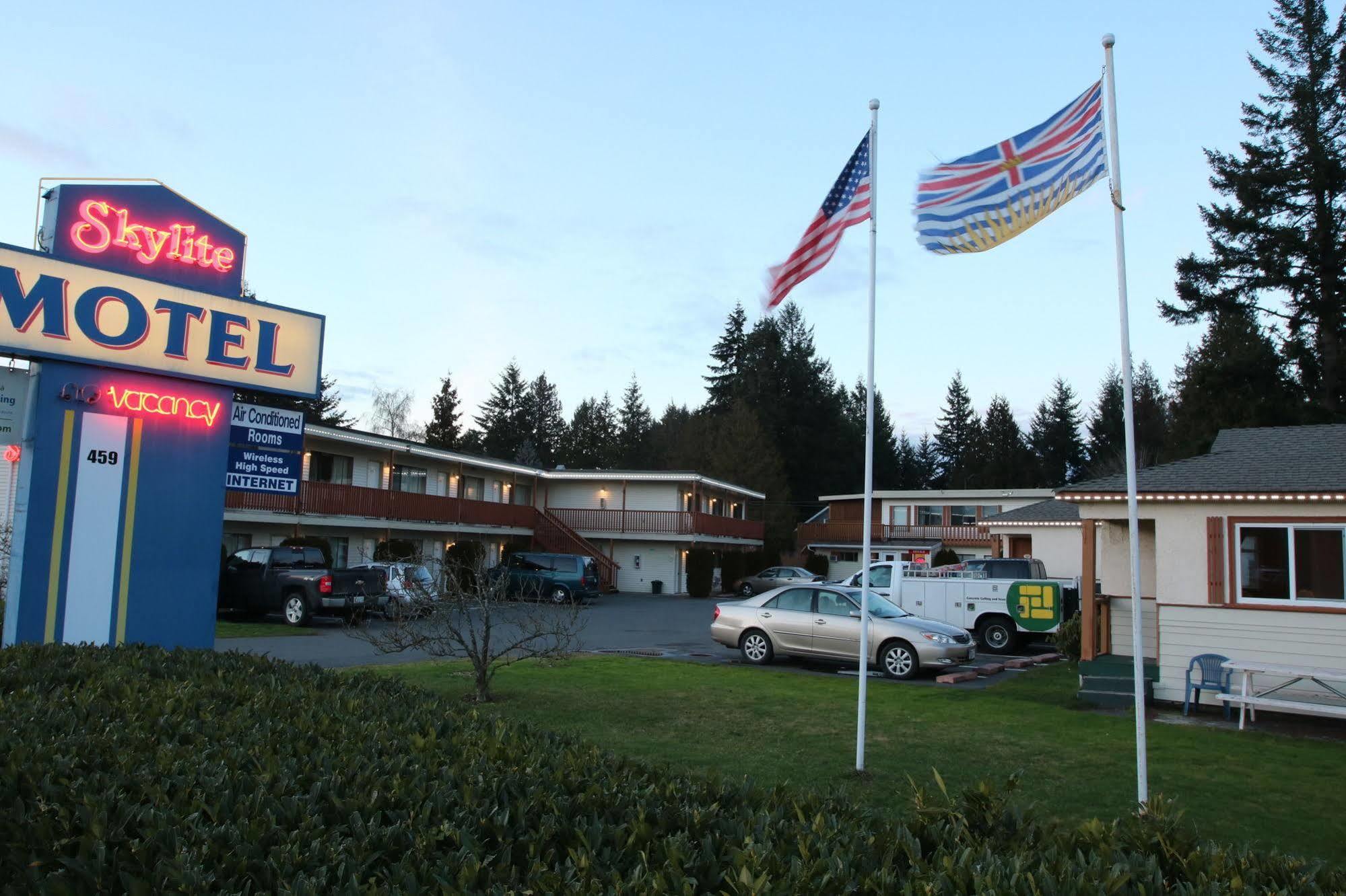 Skylite Motel Parksville Exterior foto